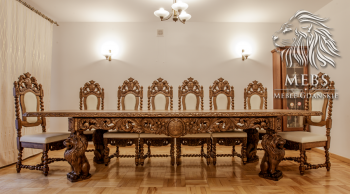 Stół Gdański z krzesłami