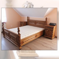 Stylowe łóżko rzeźbione